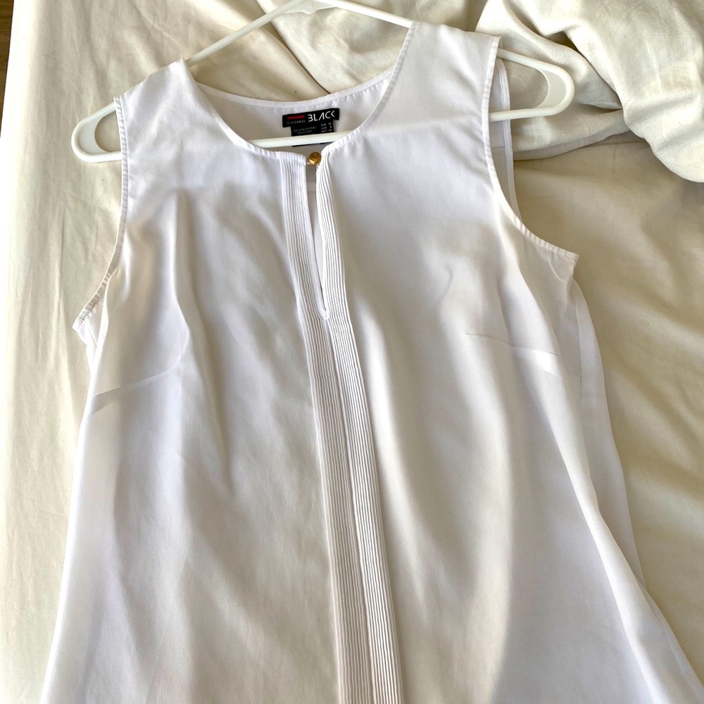 White blouse - Picture 3 of 6